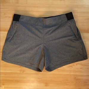 Calia by Carrie Underwood shorts